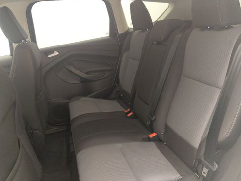 Used 2018 Ford Escape SE image 18