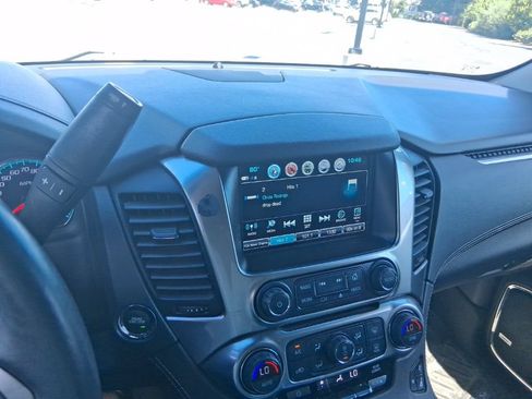 Used 2018 Chevrolet Tahoe Premier AWD/4WD image 12