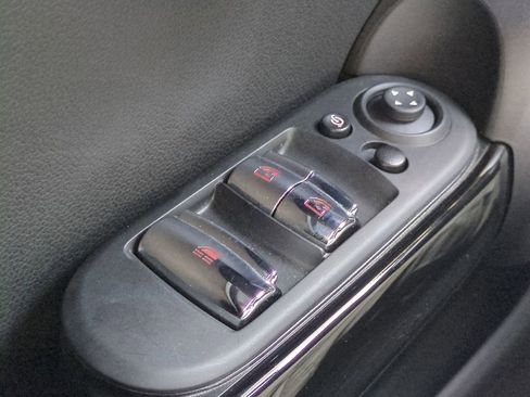 Used 2024 MINI Cooper S image 22