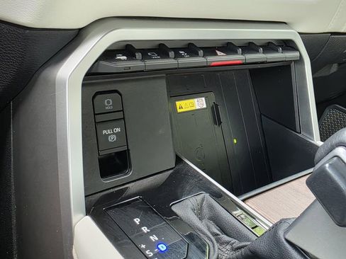 Used 2023 Toyota Tundra Capstone AWD/4WD image 27