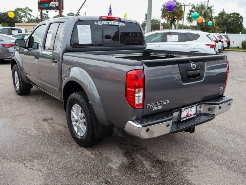 Used 2020 Nissan Frontier SV RWD image 3