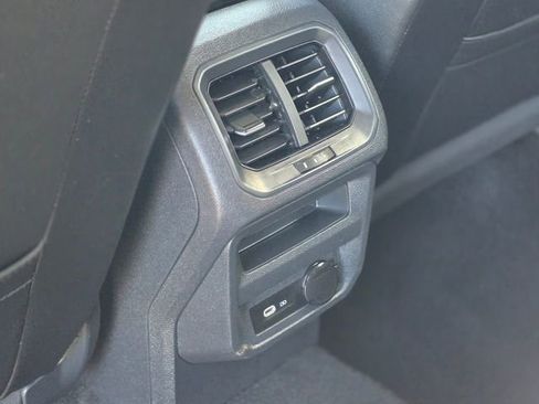 Used 2024 Volkswagen Tiguan Wolfsburg Edition image 22