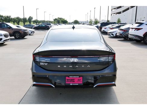 Certified 2025 Hyundai Sonata SEL FWD image 8