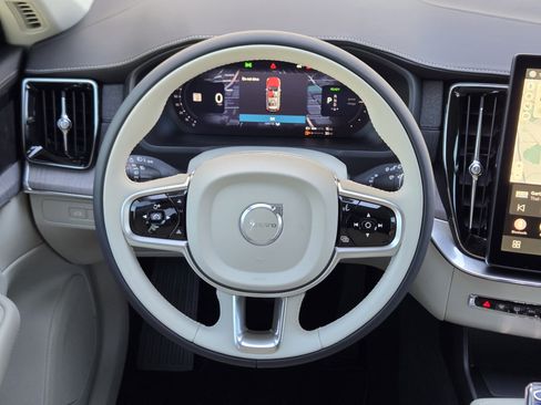 New 2026 Volvo XC90 T8 Ultra w/ Protection Package Premier image 28