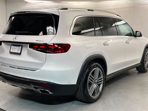 New 2026 Mercedes-Benz GLS 450 4MATIC image 5
