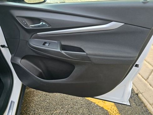 Used 2023 Chevrolet Bolt EUV LT w/ Redline Edition image 28