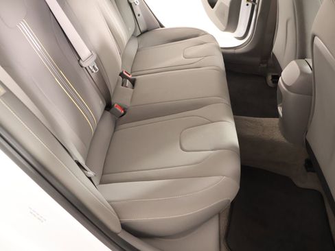 Certified 2026 Hyundai Elantra Sport FWD image 13