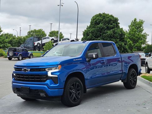 Used 2022 Chevrolet Silverado 1500 RST w/ RST All Star Premium Package AWD/4WD image 3
