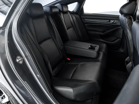 Used 2018 Honda Accord Sport image 28