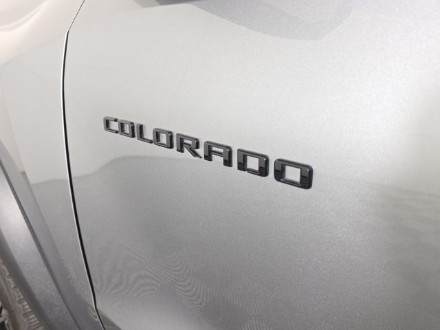 Used 2023 Chevrolet Colorado Trail Boss w/ LPO, Dark Essentials Package AWD/4WD image 11