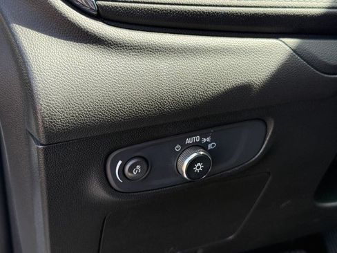 Used 2024 Buick Encore GX Sport Touring FWD image 19