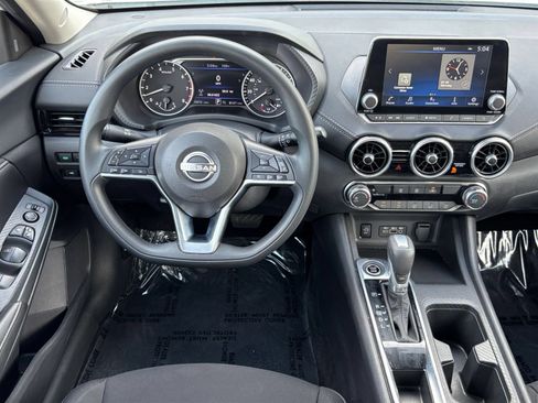 Used 2025 Nissan Sentra SV FWD image 27