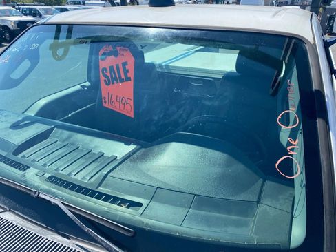 Used 2015 Ford F250 XL w/ Power Equipment Group image 4