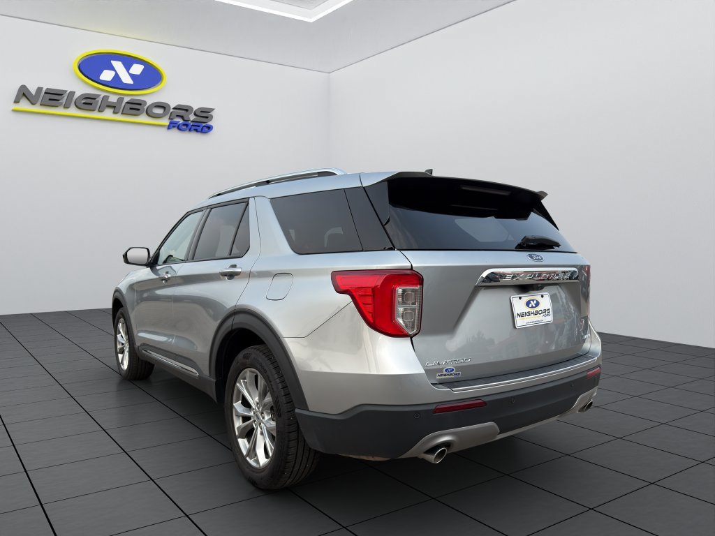 Used 2024 Ford Explorer Limited AWD/4WD image 4