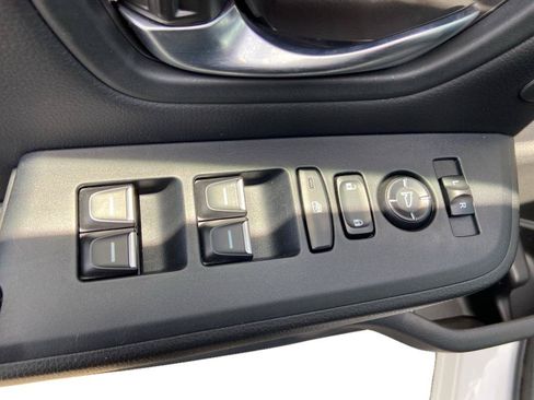 Used 2023 Honda Pilot Touring image 8