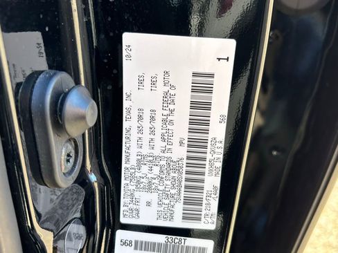 Used 2025 Toyota Sequoia SR5 image 29