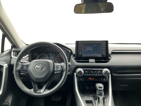 Used 2021 Toyota RAV4 XLE FWD image 10