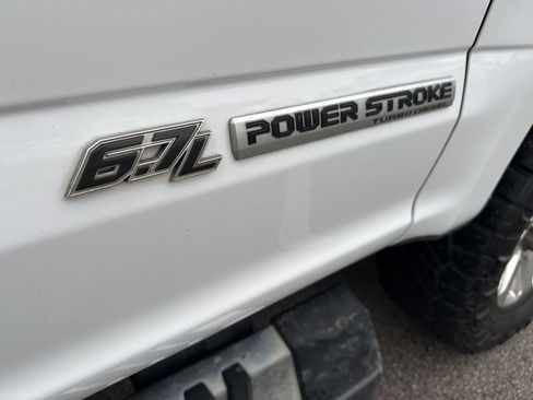 Used 2019 Ford F250 Lariat w/ Lariat Value Package image 49