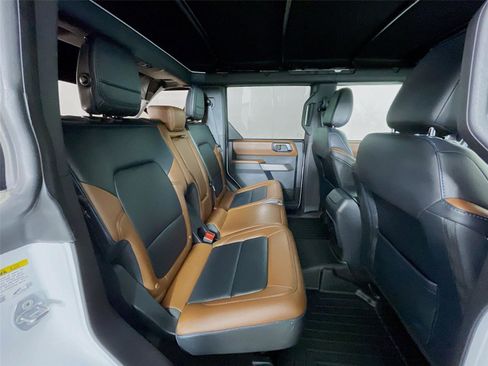 Used 2023 Ford Bronco Outer Banks image 31