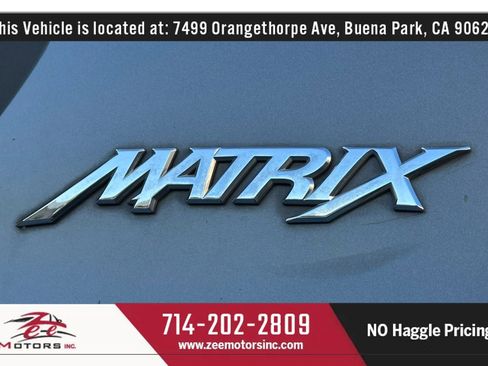 Used 2005 Toyota Matrix XR FWD image 52