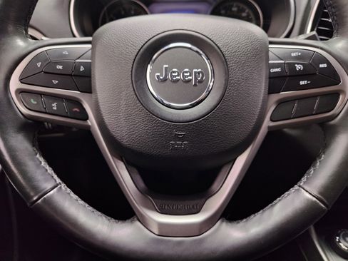 Used 2019 Jeep Cherokee Limited image 27