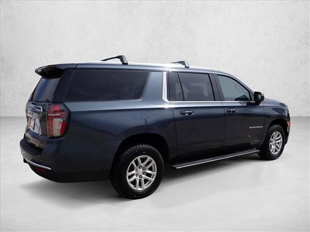 Used 2021 Chevrolet Suburban LT AWD/4WD image 4
