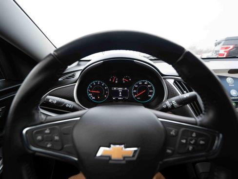 Used 2021 Chevrolet Malibu RS image 15