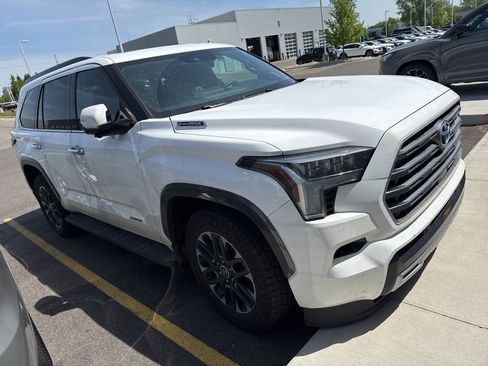 Used 2023 Toyota Sequoia Limited w/ Tow Technology Package AWD/4WD image 3