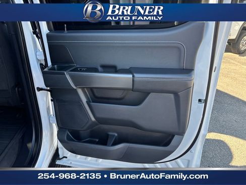 Used 2024 Ford F150 XLT w/ XLT Black Appearance Package image 17