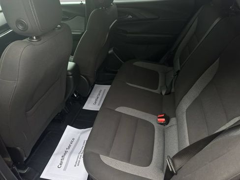Used 2021 Chevrolet TrailBlazer LT w/ Convenience Package FWD image 16