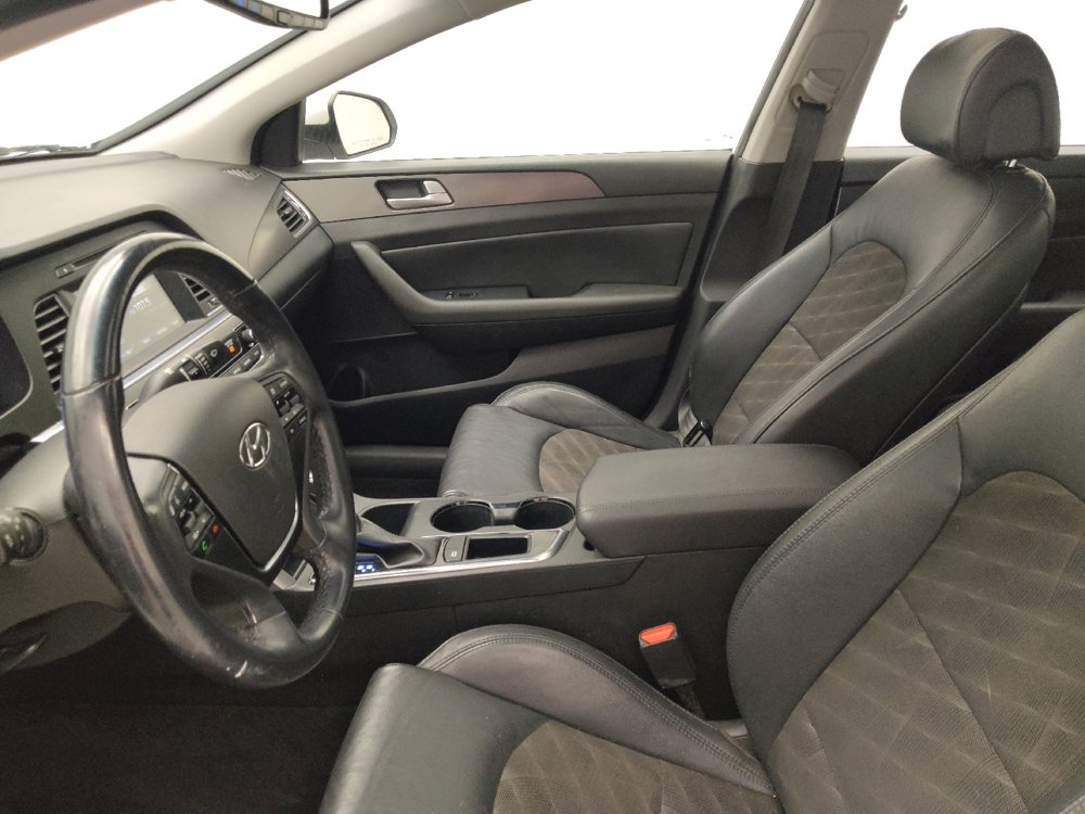 Used 2017 Hyundai Sonata Sport w/ Value Edition Package 02 FWD image 17