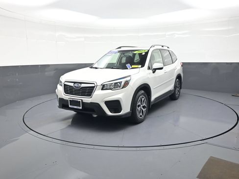 Used 2019 Subaru Forester Premium w/ All-Weather Package AWD/4WD image 7