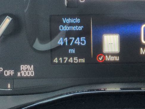 Used 2019 Cadillac XT5 Premium Luxury w/ LPO, Black Ice Package image 27