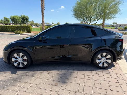 Used 2021 Tesla Model Y Performance AWD/4WD image 5