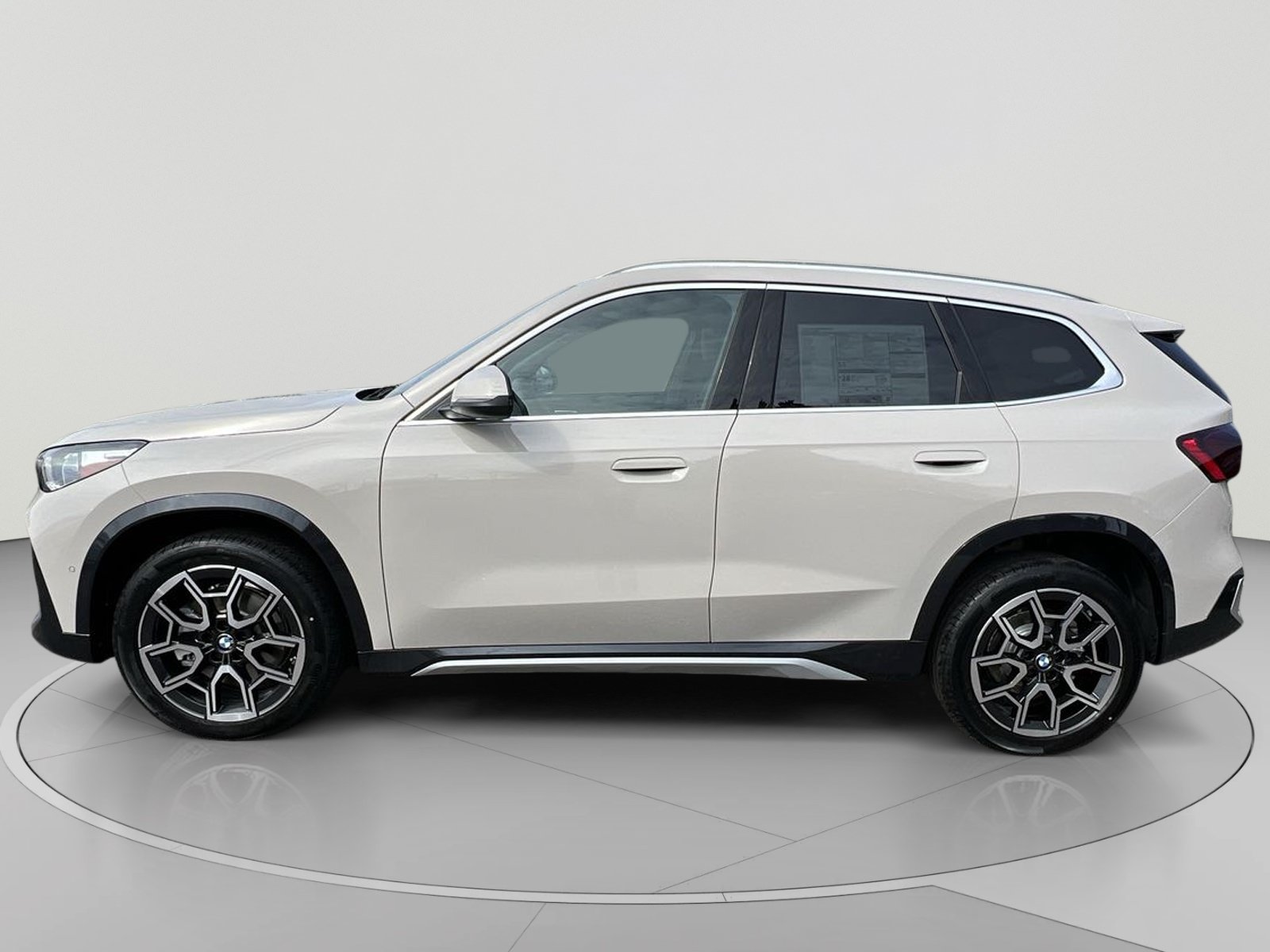 New 2026 BMW X1 xDrive28i w/ Convenience Package AWD/4WD image 2
