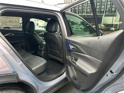 New 2026 Chevrolet Equinox EV LT image 13