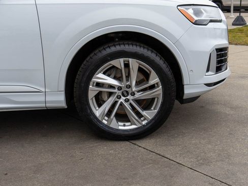 Used 2022 Audi Q7 3.0T Premium Plus AWD/4WD image 37