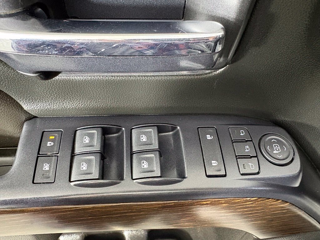 Used 2019 GMC Sierra 2500 Denali w/ Duramax Plus Package AWD/4WD image 19