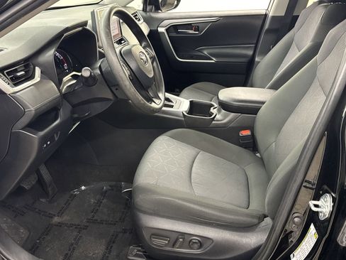 Used 2024 Toyota RAV4 XLE image 2