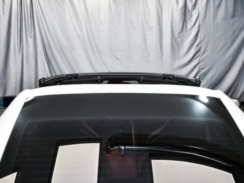 Used 2015 Chevrolet Corvette Z06 w/ 3LZ Preferred Equipment Group image 79