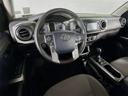 Used 2019 Toyota Tacoma SR5 image 7