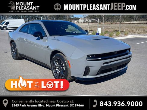 New 2026 Dodge Charger Scat Pack w/ Blacktop Package AWD/4WD image 1