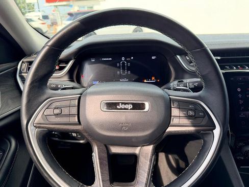 Used 2021 Jeep Grand Cherokee L Limited RWD image 16