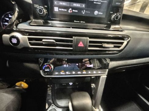 Certified 2023 Kia Seltos S image 18