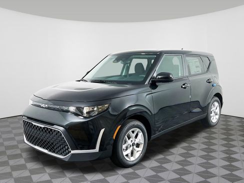 New 2025 Kia Soul S image 2