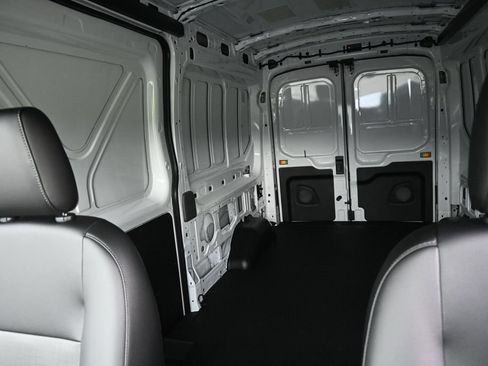 New 2026 Ford Transit 250 148 Medium Roof Extended AWD image 19
