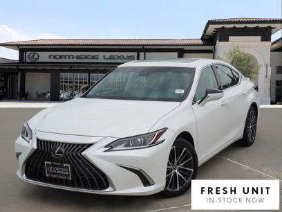 Used 2025 Lexus ES 300h w/ Premium Package