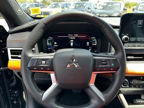 Used 2023 Mitsubishi Outlander SEL 40th Anniversary AWD/4WD image 26