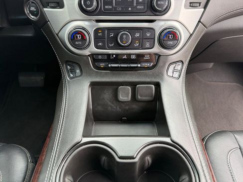 Used 2020 GMC Yukon SLT AWD/4WD image 11