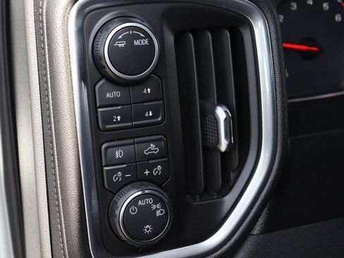 Used 2020 Chevrolet Silverado 1500 LT Trail Boss w/ Convenience Package image 16